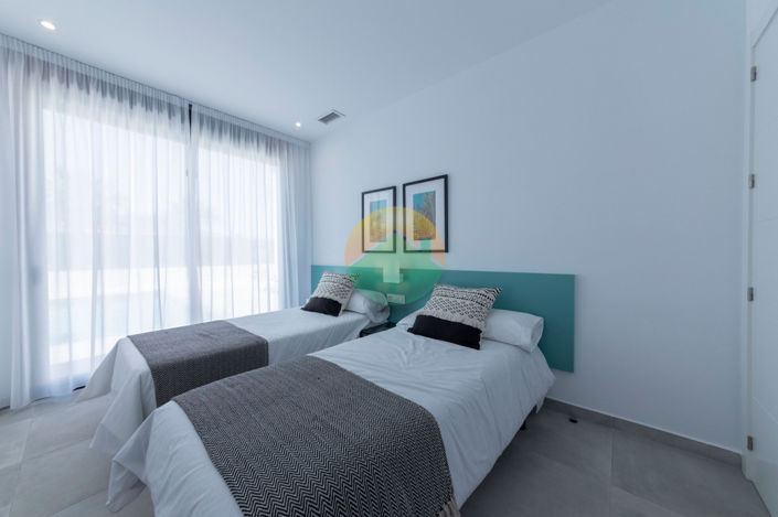 Image No.20-2 Bed Villa for sale