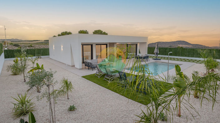 Image No.1-3 Bed Villa for sale