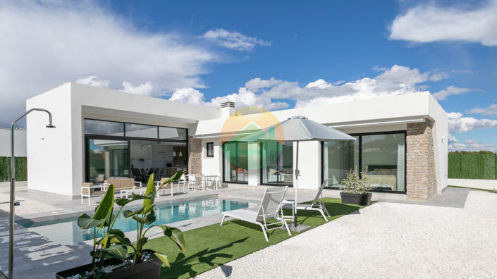 Image No.1-3 Bed Villa for sale