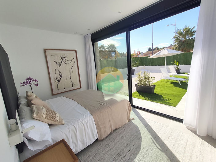 Image No.19-3 Bed Villa for sale