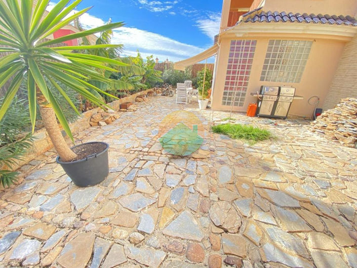 Image No.10-3 Bed Apartment for sale