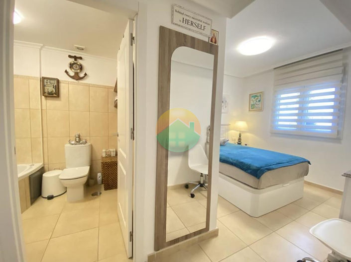 Image No.18-3 Bed Apartment for sale