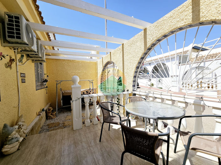 Image No.10-3 Bed House for sale