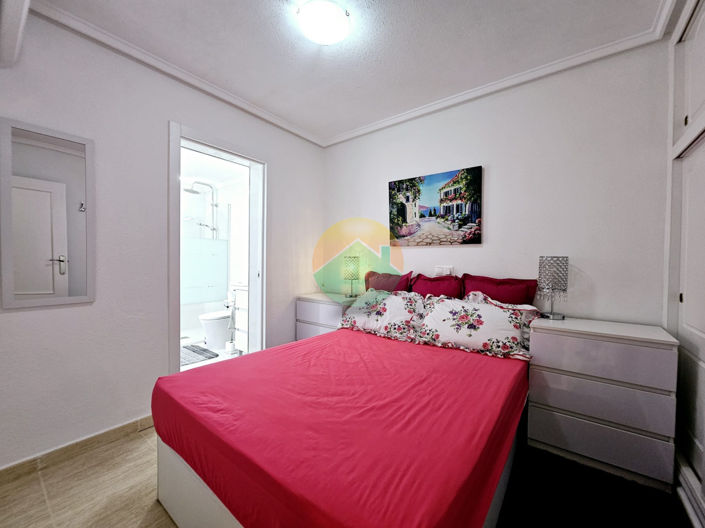 Image No.17-3 Bed House for sale