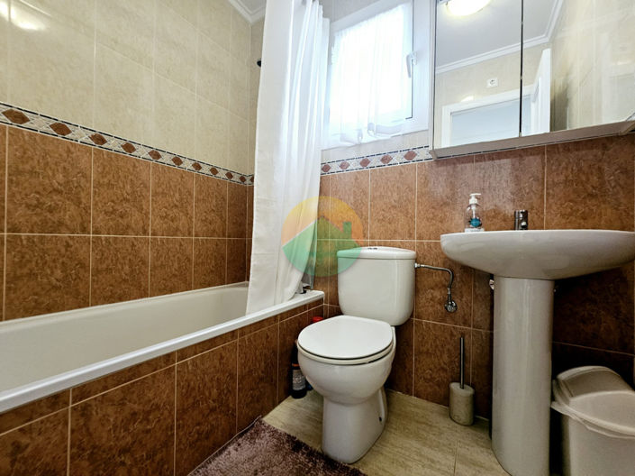 Image No.22-3 Bed House for sale