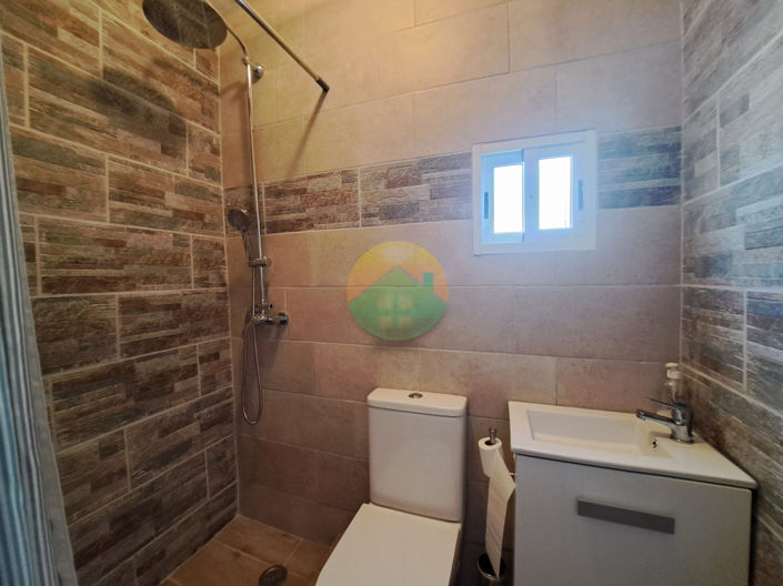 Image No.18-4 Bed House for sale