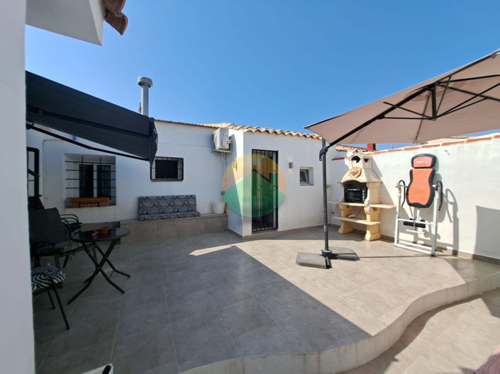 Image No.20-4 Bed House for sale