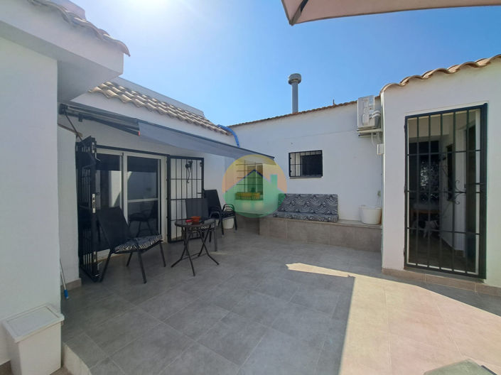 Image No.4-4 Bed House for sale