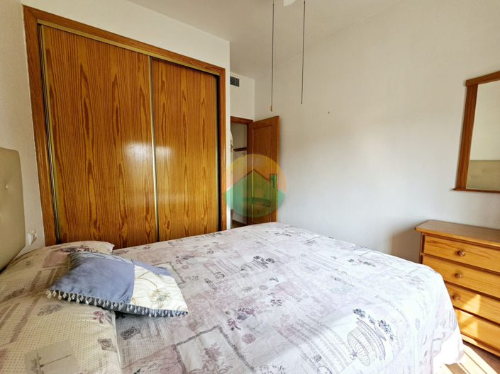 Image No.18-2 Bed Semi-Detached for sale