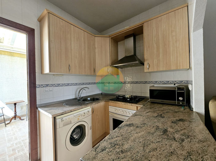 Image No.4-2 Bed Semi-Detached for sale