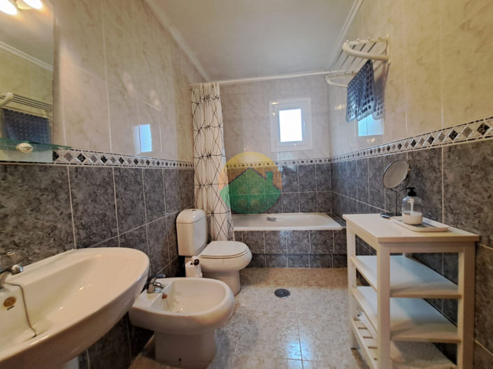 Image No.20-3 Bed Villa for sale