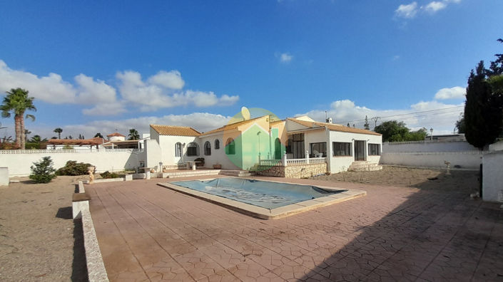 Image No.1-Villa de 4 chambres à vendre à Mazarron
