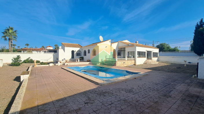 Image No.1-Villa de 4 chambres à vendre à Mazarron
