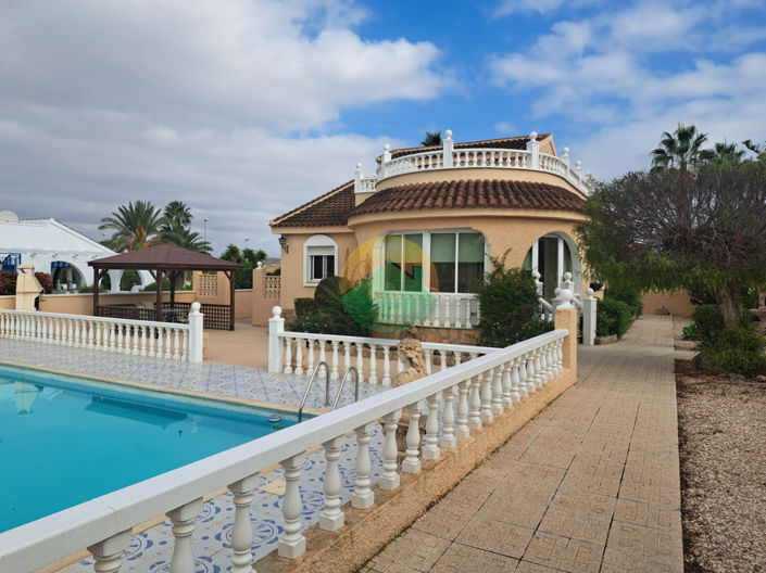 Image No.7-3 Bed Villa for sale