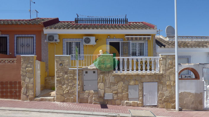 Image No.1-2 Bed House for sale