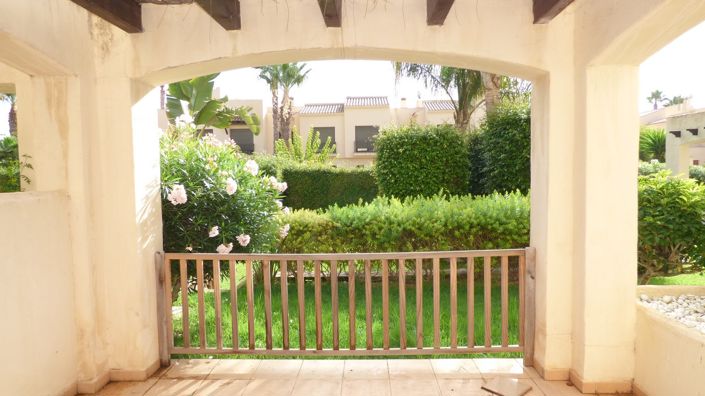 Image No.5-2 Bed House for sale