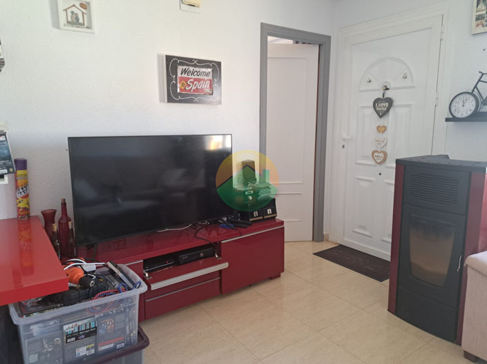 Image No.13-2 Bed Semi-Detached for sale