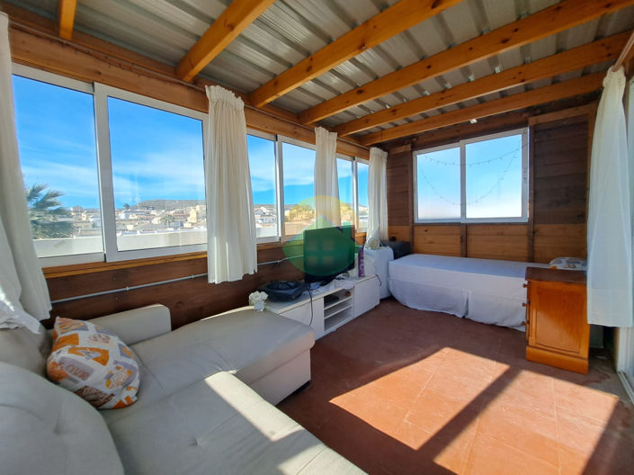 Image No.21-2 Bed Semi-Detached for sale