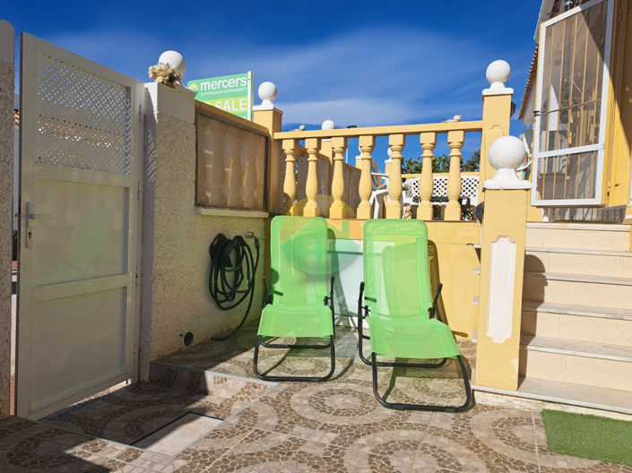 Image No.9-2 Bed Semi-Detached for sale