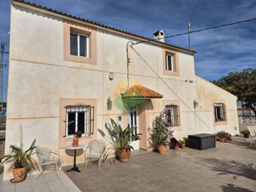 cara04-6901fc52d0a06