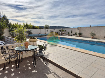 cara04-6901fc519b719