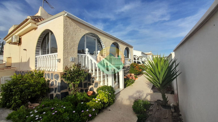 Image No.1-Villa de 2 chambres à vendre à Camposol