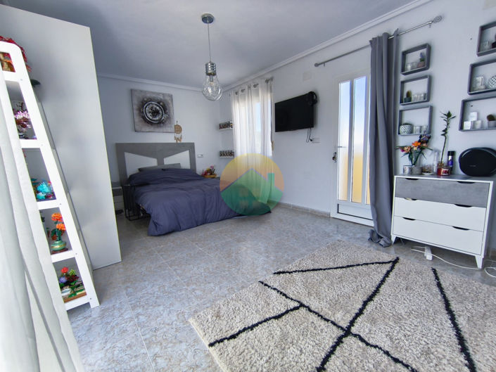 Image No.21-3 Bed Villa for sale