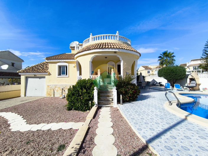 Image No.9-3 Bed Villa for sale