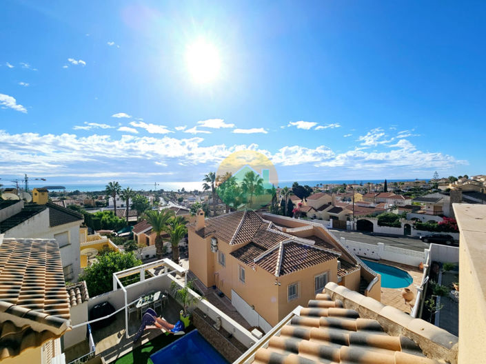 Image No.25-4 Bed Villa for sale