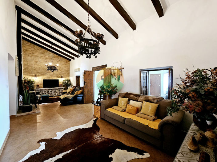 Image No.12-6 Bed Finca for sale