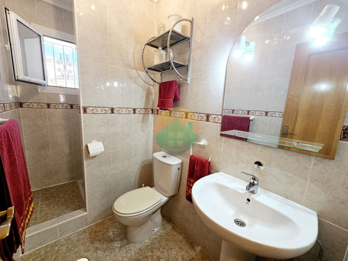 Image No.17-4 Bed Villa for sale