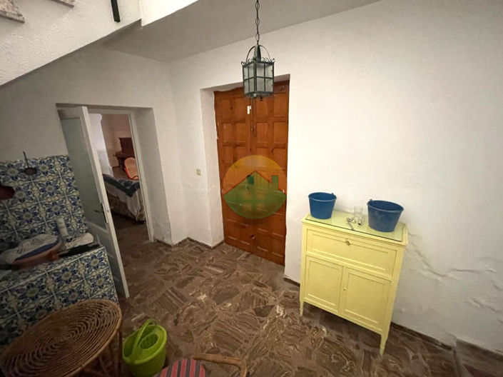 Image No.11-4 Bed House for sale