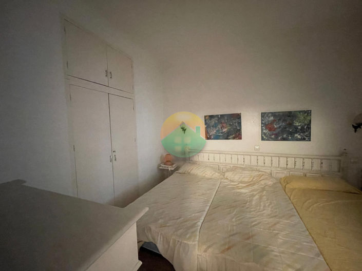 Image No.16-4 Bed House for sale