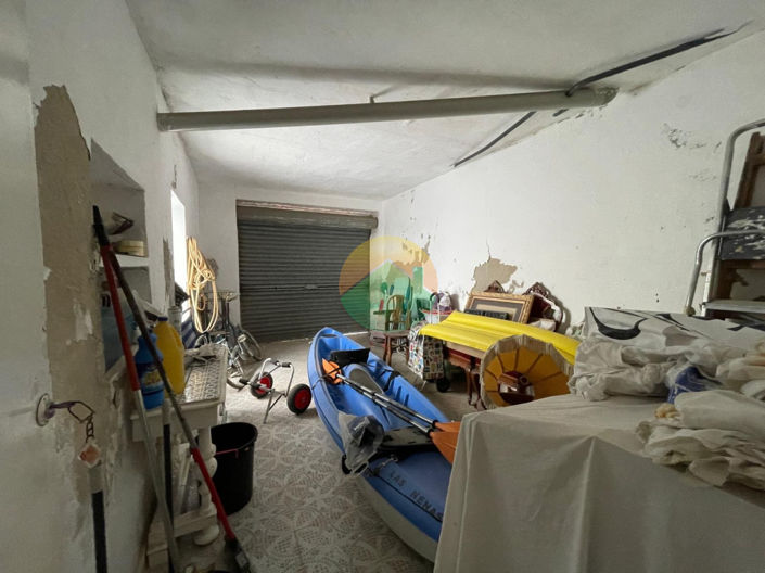 Image No.19-4 Bed House for sale