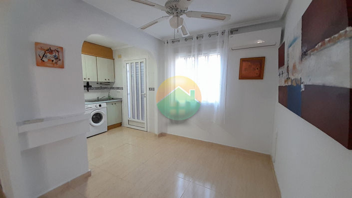 Image No.15-2 Bed House for sale