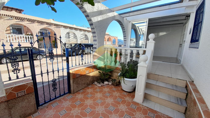 Image No.9-2 Bed House for sale