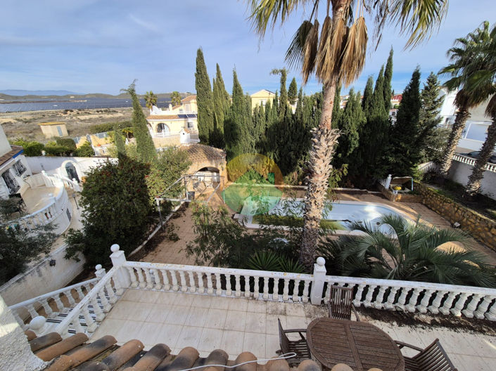 Image No.2-5 Bed Villa for sale