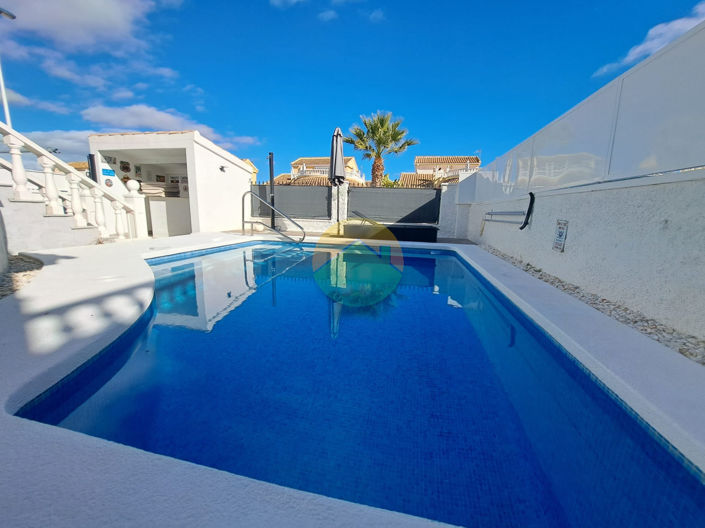 Image No.3-3 Bed Villa for sale