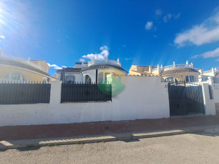 Image No.8-3 Bed Villa for sale