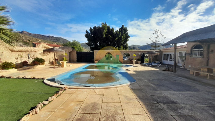 Image No.7-4 Bed Villa for sale