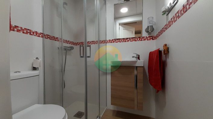 Image No.15-4 Bed House for sale