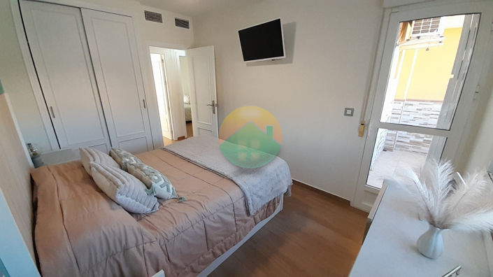 Image No.18-4 Bed House for sale