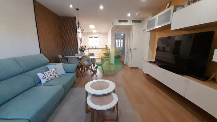 Image No.6-4 Bed House for sale