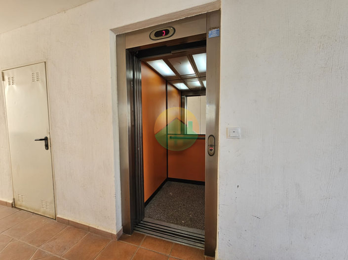 Image No.19-2 Bed Apartment for sale