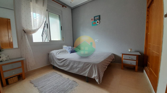 Image No.19-2 Bed Semi-Detached for sale