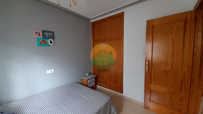 Image No.20-2 Bed Semi-Detached for sale