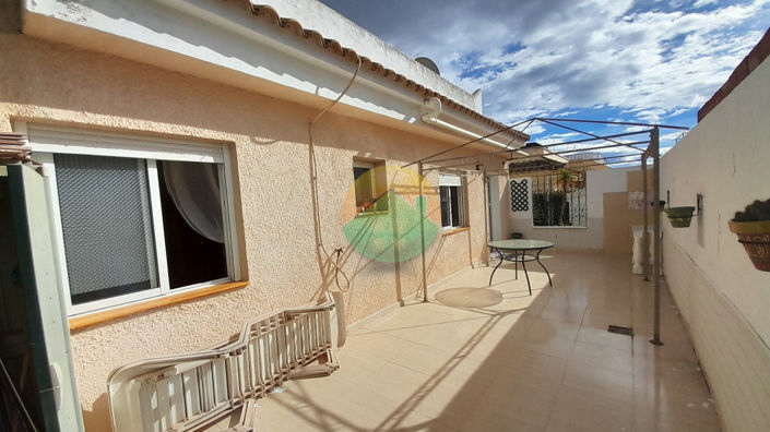 Image No.22-2 Bed Semi-Detached for sale