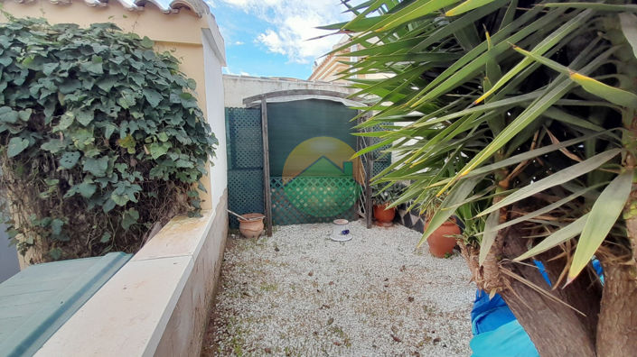 Image No.5-2 Bed Semi-Detached for sale