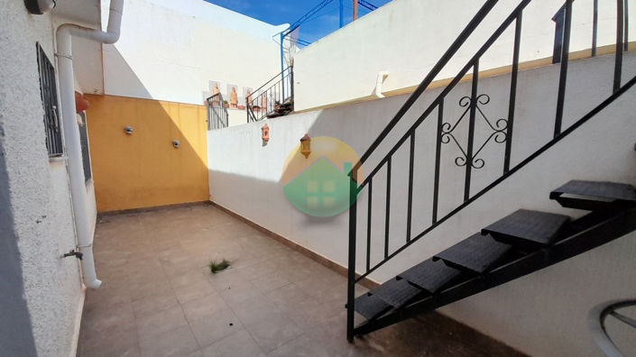 Image No.20-2 Bed House for sale