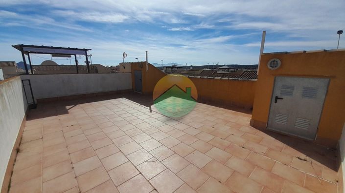 Image No.4-2 Bed House for sale